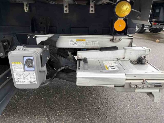 いすゞ エルフ 小型 バン TRG-NMR85AN(111755) 18枚目