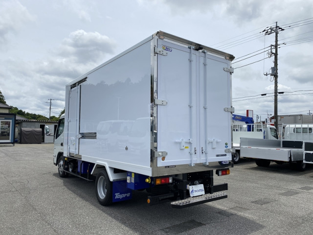 三菱ふそう キャンター 小型 冷蔵冷凍バン 2RG-FEAV0(111080) 7枚目