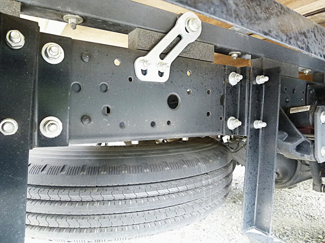 いすゞ エルフ 小型 平ボディ 2RG-NPR88YN(113559) 33枚目