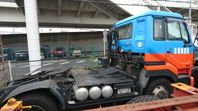 UDトラックス（日産） ビッグサム 大型 トラクタ KL-CK482BAT(1999) 2枚目