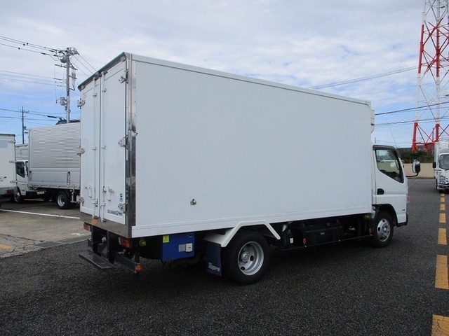 三菱ふそう キャンター 小型 冷蔵冷凍バン TPG-FEA50(37507) 3枚目