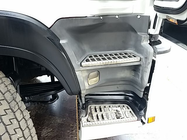 いすゞ ギガ 大型 トラクタ PJ-EXD52D6(11542) 47枚目