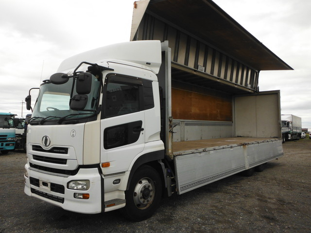 UDトラックス（日産） クオン 大型 ウィング ADG-CD4ZL(2168) 6枚目