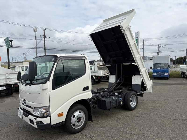 日野 デュトロ 小型 土砂ダンプ 2WG-XZU676P(113847) 1枚目