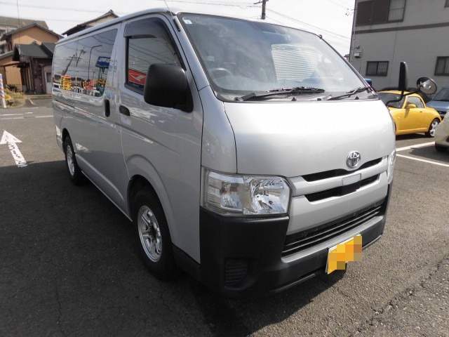 トヨタ レジアスエース 小型 バン QDF-GDH201V(81792) 3枚目