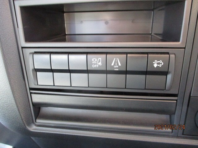 三菱ふそう ファイター 中型 平ボディ（クレーン付） 2KG-FK62F(8852) 47枚目