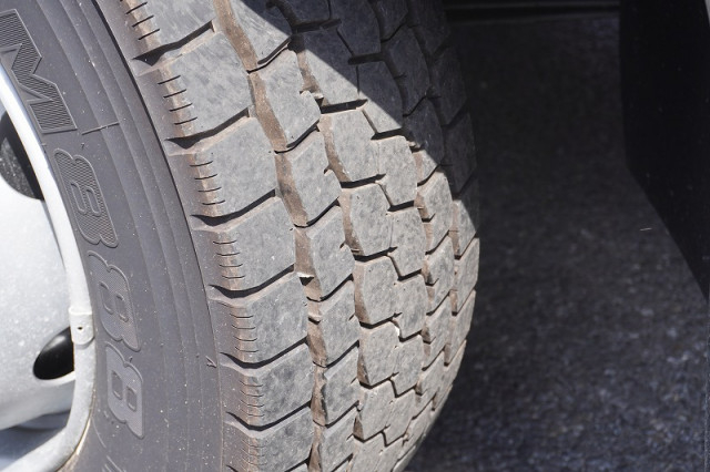 三菱ふそう ファイター 増トン 平ボディ（クレーン付） 2KG-FK62FZ(107812) 9枚目