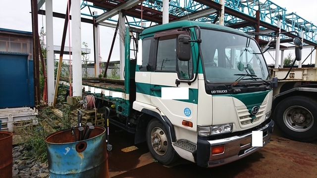 UDトラックス（日産） コンドル 中型 平ボディ KK-MK252KH(2121) 1枚目