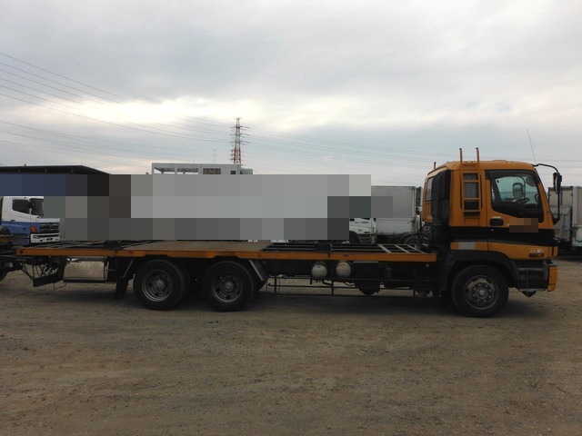 いすゞ ギガ 大型 トラクタ KL-CYZ52Q4(2633) 2枚目