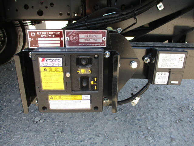 日野 デュトロ 小型 バン 2RG-XZU655M(32440) 33枚目