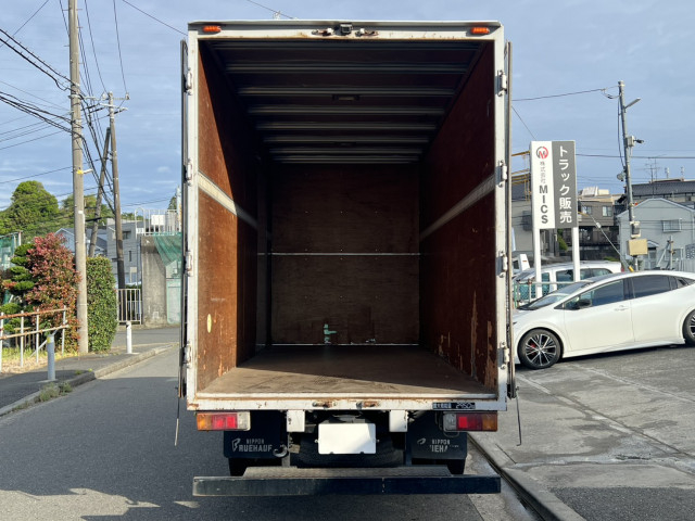 トヨタ ダイナ 小型 バン TPG-XZU655(109572) 9枚目