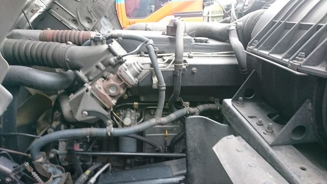 UDトラックス（日産） ビッグサム 大型 トラクタ KL-CK482BAT(2000) 16枚目