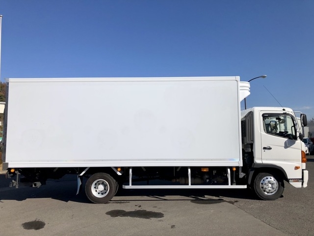 日野 レンジャー 中型 冷蔵冷凍バン TKG-FC9JJAA(60832) 5枚目