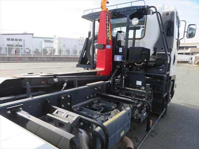 いすゞ フォワード 中型 コンテナ専用車 2RG-FRR90S2(97662) 19枚目