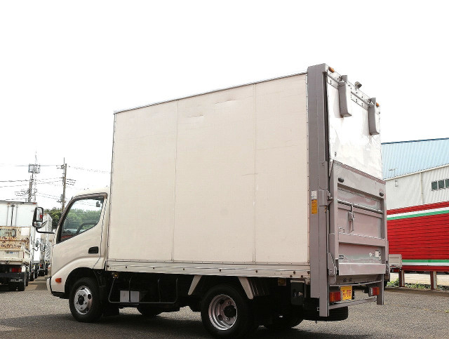 日野 デュトロ 小型 バン TKG-XZC605M(109376) 9枚目