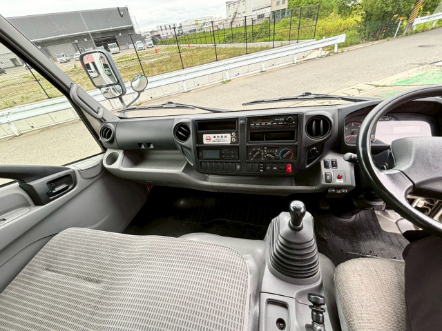 日野 デュトロ 小型 冷蔵冷凍バン TKG-XZU710M(109628) 10枚目