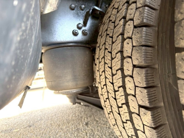 UDトラックス（日産） コンドル 増トン 平ボディ 2RG-BTR90V2(110406) 6枚目