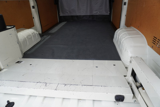 トヨタ 小型 Translation missing: ja.item.body_keijou_enum.body_keijou_light_van CBF-TRH200V(109681) 18枚目