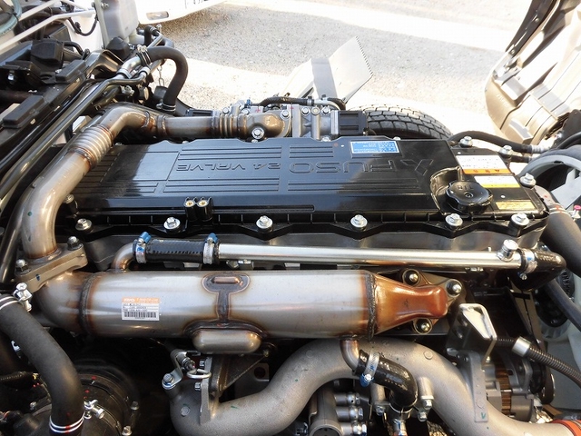 三菱ふそう ファイター 増トン 平ボディ（クレーン付） 2KG-FK62FZ(62535) 8枚目