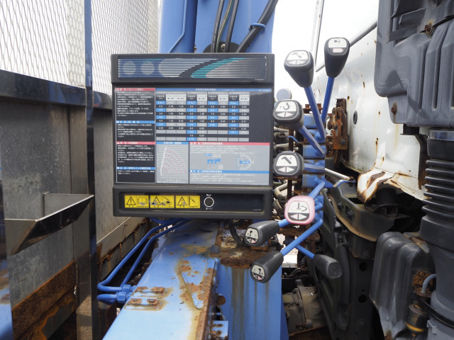 日野 レンジャー 中型 平ボディ（クレーン付） BKG-FD7JLYA(110575) 9枚目