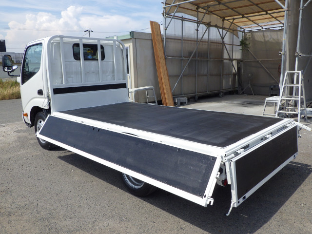 トヨタ トヨエース 小型 平ボディ 2RG-XZC605(110676) 23枚目