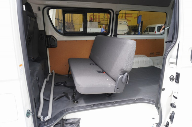 トヨタ ハイエース 小型 Translation missing: ja.item.body_keijou_enum.body_keijou_light_van CBF-TRH200K(110801) 26枚目