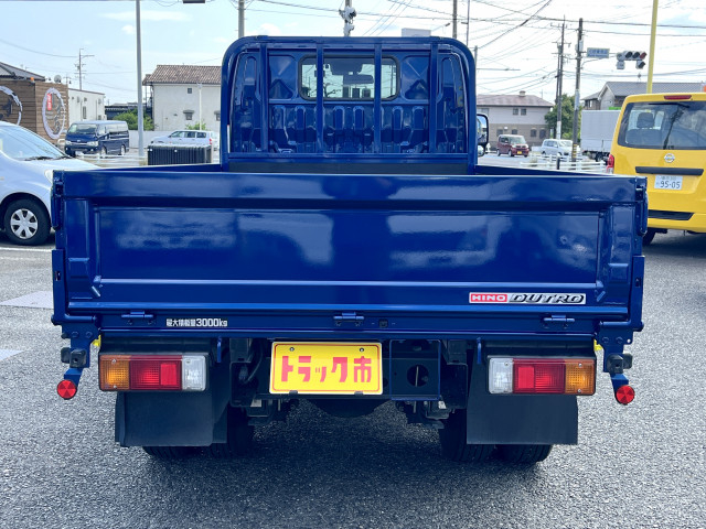 日野 デュトロ 小型 平ボディ 2RG-XZU605M(104718) 5枚目