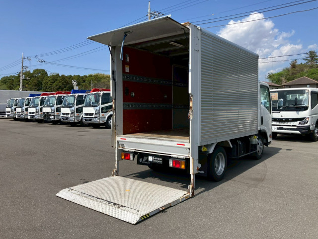 Isuzu elf Small Box body TPG-NMR85AN(105497) 6枚目
