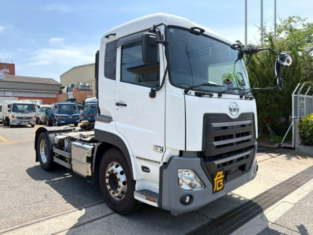 UDトラックス（日産） クオン 大型 トラクタ 2RG-GK5DAB(105305) 2枚目