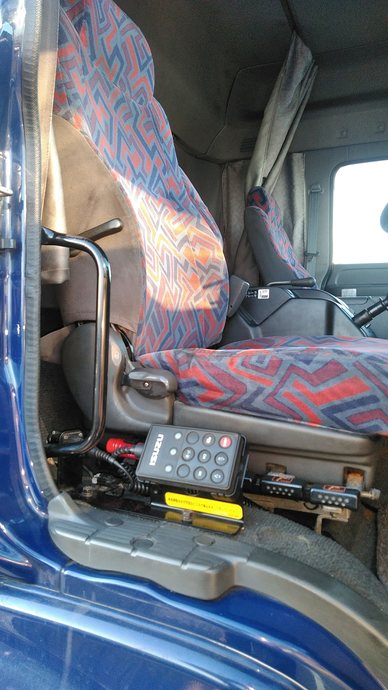 いすゞ ギガ 大型 トラクタ KL-EXD52D3(2591) 9枚目