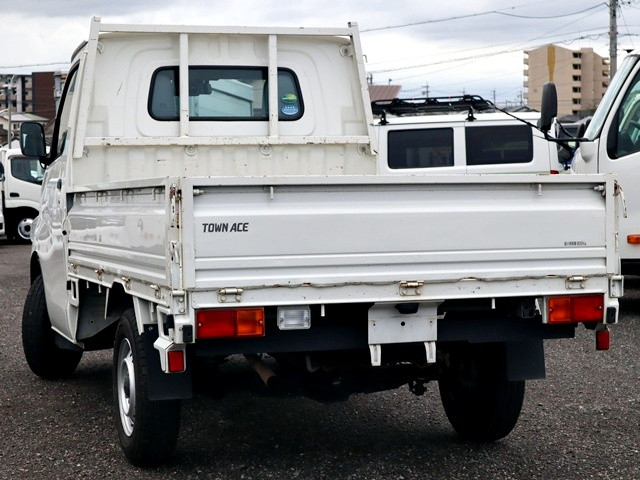 トヨタ タウンエース 小型 平ボディ 5BF-S403U(111565) 2枚目