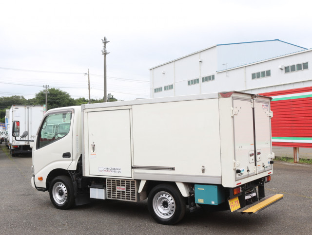 トヨタ ダイナ 小型 冷蔵冷凍バン QDF-KDY221(111690) 7枚目