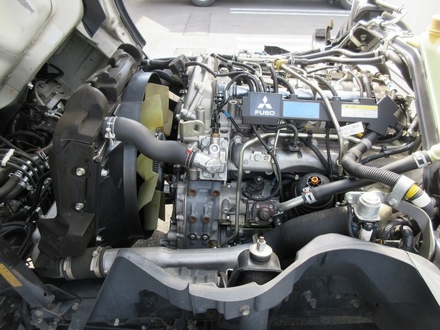 三菱ふそう キャンター 小型 バン TKG-FEA50(10904) 17枚目