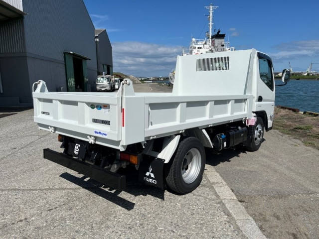 三菱ふそう キャンター 小型 土砂ダンプ 2RG-FBA60(112469) 4枚目