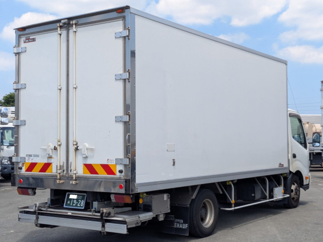 Hino dutro Small Freezer box_body TKG-XZU720M(110822) 3枚目