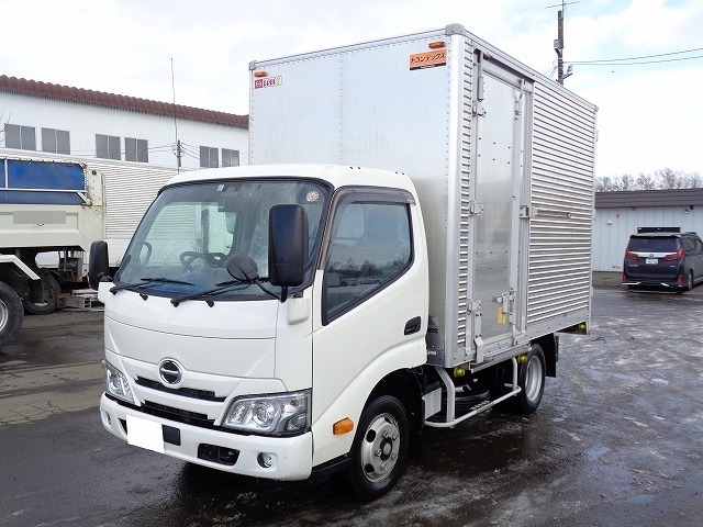 日野 デュトロ 小型 バン 2RG-XZU605M(37069) 1枚目