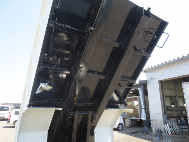 三菱ふそう キャンター 小型 土砂ダンプ 2RG-FBA60(107696) 12枚目