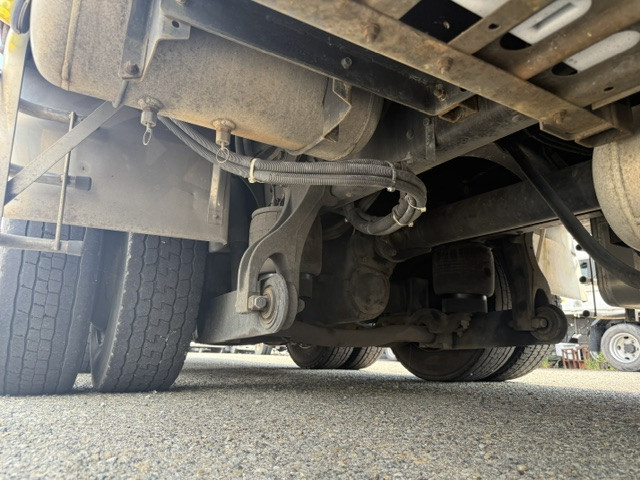 UDトラックス（日産） クオン 大型 Translation missing: ja.item.body_keijou_enum.body_keijou_carrier_other QKG-CG5ZA(110783) 44枚目