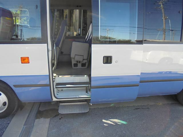 トヨタ コースター 中型 バス SKG-XZB50(9738) 27枚目