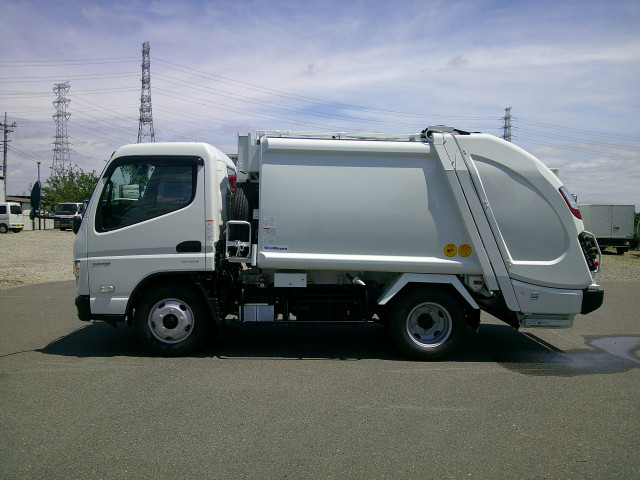 三菱ふそう キャンター 小型 塵芥車（プレス式） 2RG-FEAVO(108489) 8枚目