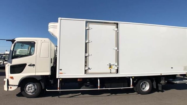日野 レンジャー 中型 冷蔵冷凍バン 2KG-FD2ABA(37349) 7枚目