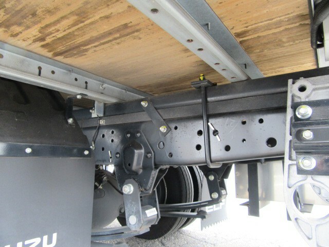 いすゞ エルフ 小型 バン TRG-NLR85AN(10082) 21枚目