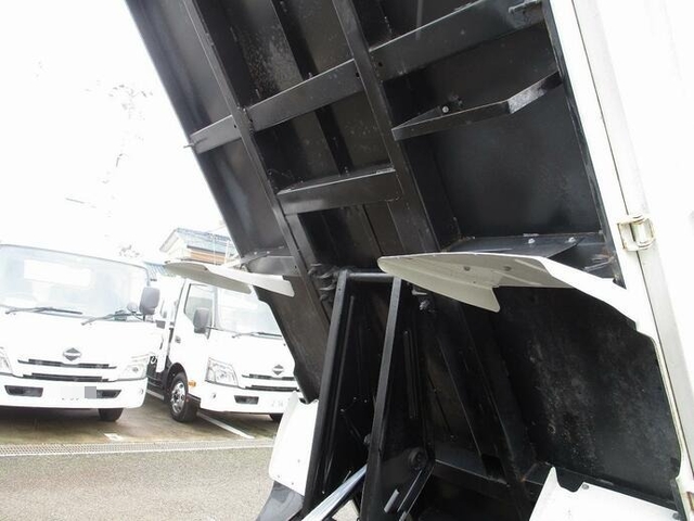 三菱ふそう キャンター 小型 土砂ダンプ TPG-FBA30(11731) 8枚目