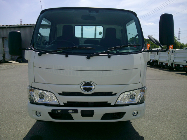 日野 デュトロ 小型 平ボディ 2RG-XZU605(105858) 2枚目