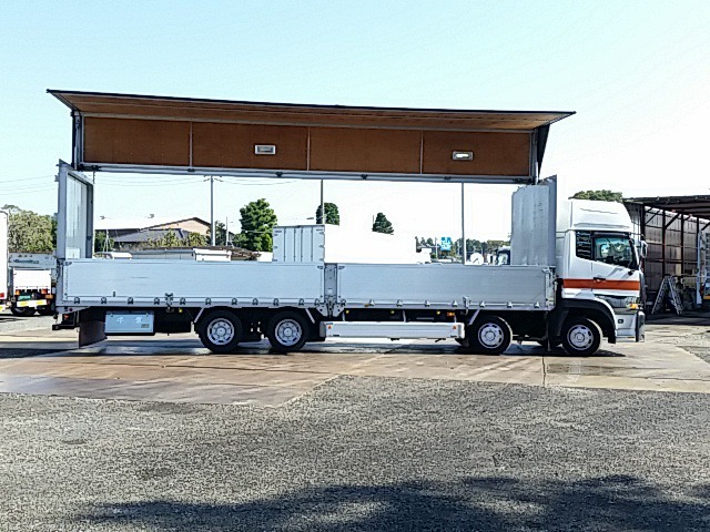 UDトラックス（日産） クオン 大型 ウィング ADG-CG4ZA(8236) 6枚目