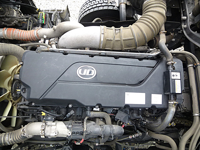 UDトラックス（日産） クオン 大型 平ボディ 2PG-CG5CA(113112) 23枚目