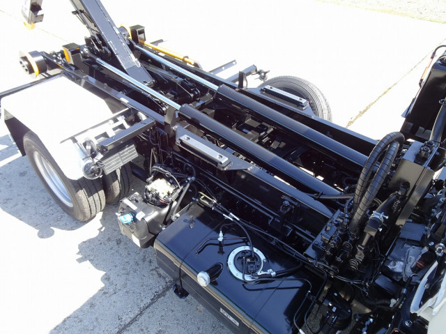 三菱ふそう キャンター 小型 コンテナ専用車 2RG-FBAV0(108121) 11枚目