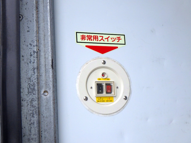 いすゞ エルフ 小型 冷蔵冷凍バン 2PG-NMS88AN(112930) 11枚目