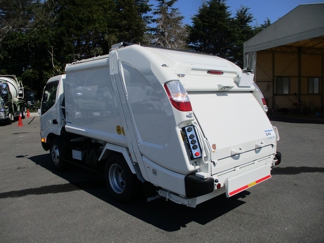 日野 デュトロ 小型 塵芥車（プレス式） 2RG-XZU605X(9574) 4枚目
