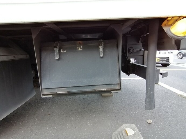 三菱ふそう キャンター 小型 冷蔵冷凍バン PDG-FE74BV(5548) 30枚目